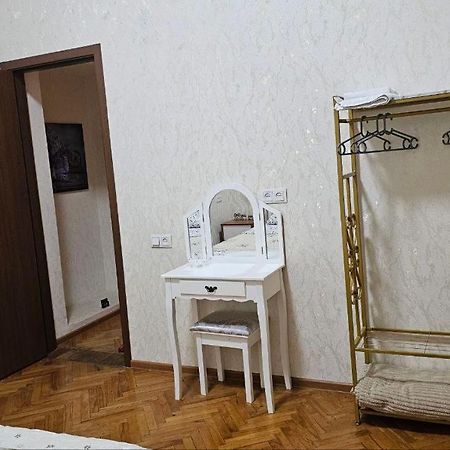 Heart Of The Old Tbilisi Apartment Exterior photo